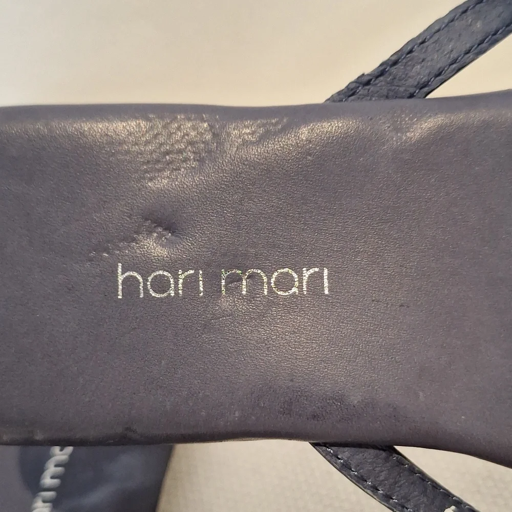 Hari Mari Blue Flip Flops Size 9
